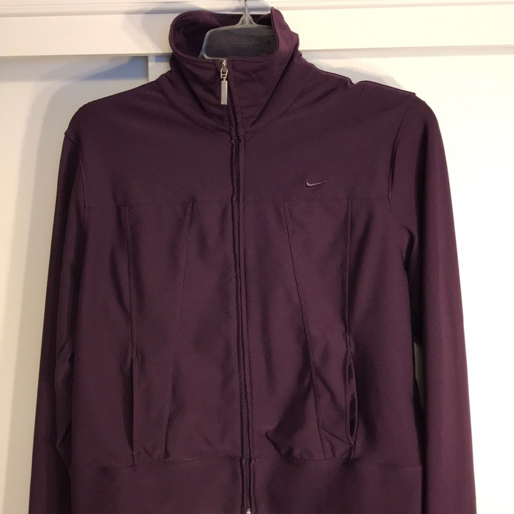 Nike Dri-Fit Jacket Purple Fitted Performance Zip Athleisure Coat sz M